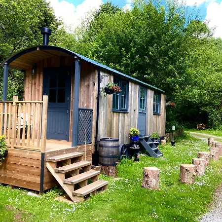 Brook The Shepherd Hut Saltash Extérieur photo