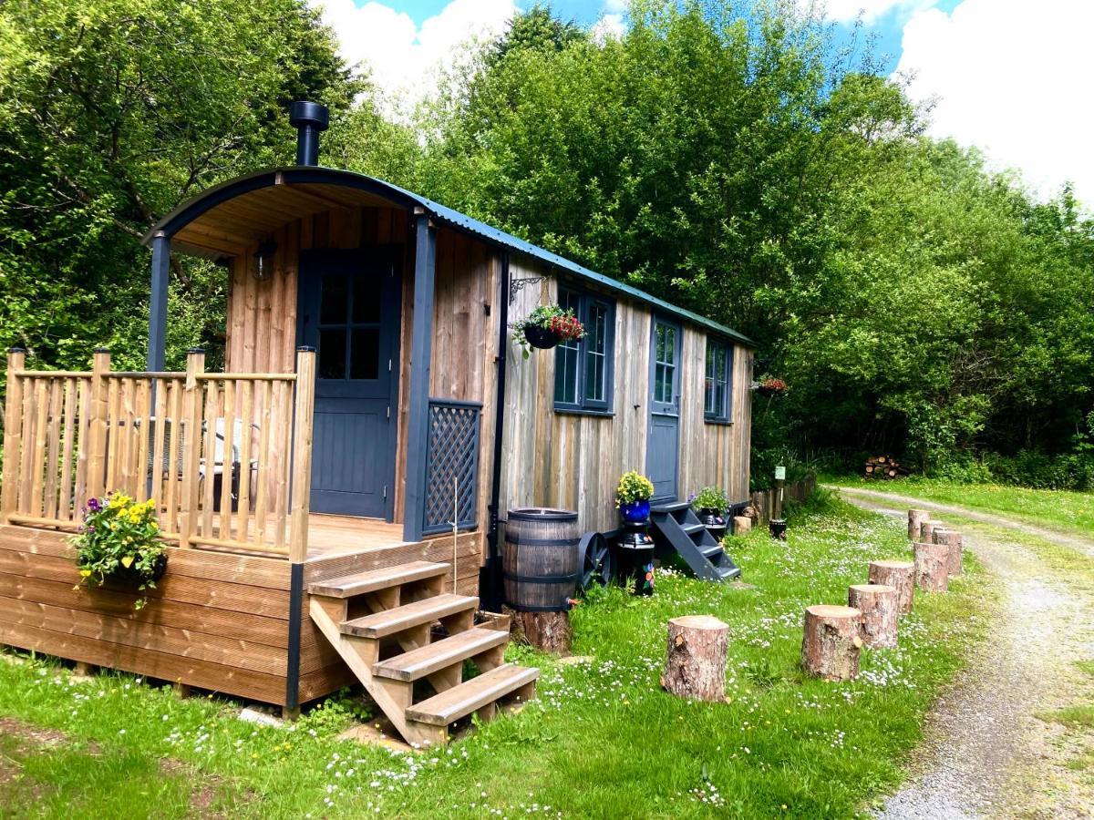 Brook The Shepherd Hut Lodge Saltash